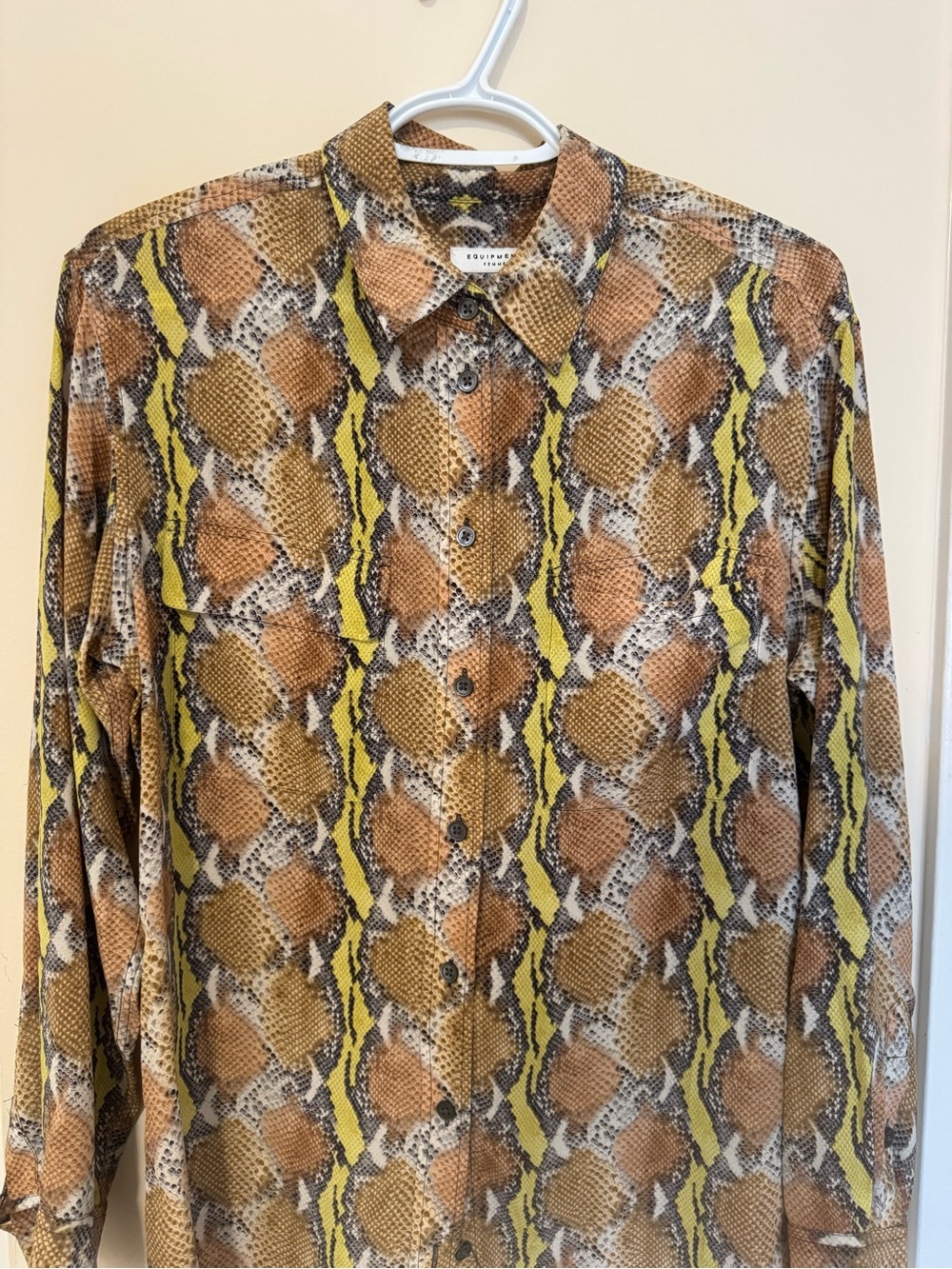 100% Silk Equipment Snake-Print Top